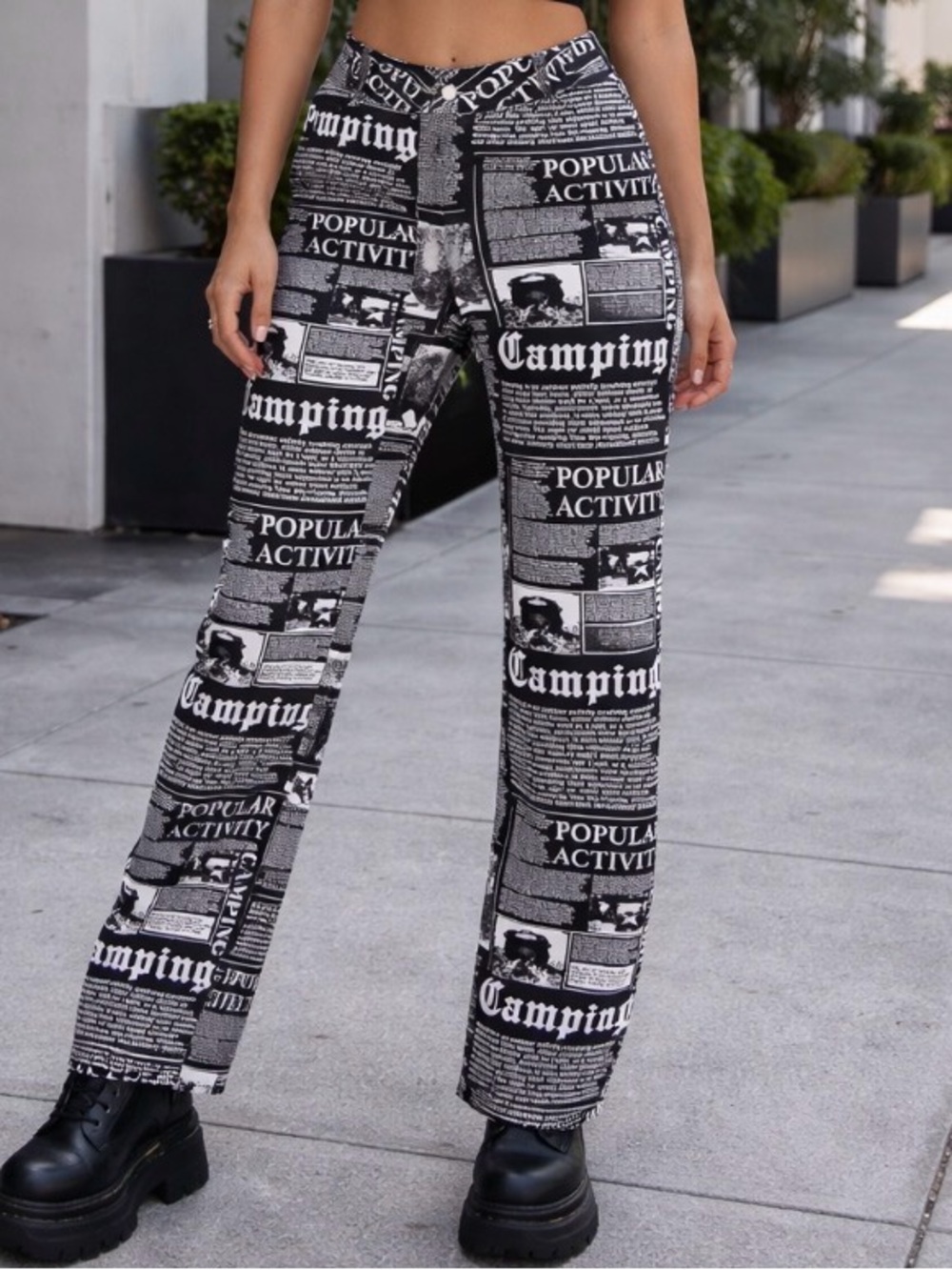 BlackWhite Newspaper Print Graphic High Waist Straight Leg Large SHEIN Y2K Women
